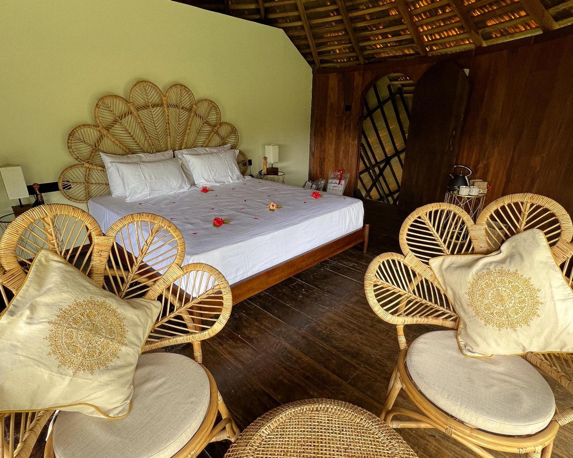 Huma Terra Lodges Хиккадува Экстерьер фото